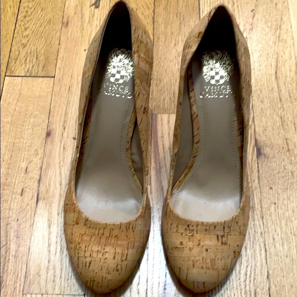 Size 8.5 Vince Camuto heels